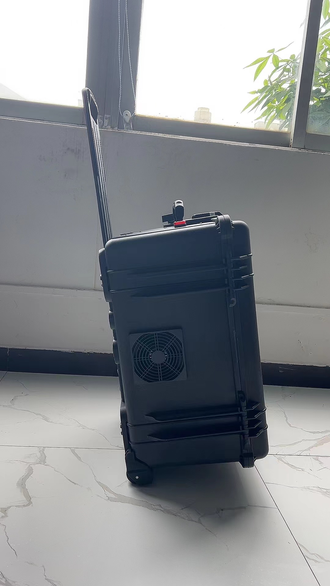 鄄城手拉箱型移动通信干扰器